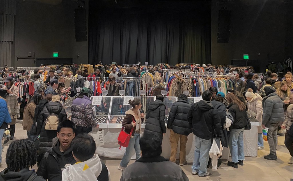 Vintage Pop-Up Convention Attracts&nbsp;Thousands
