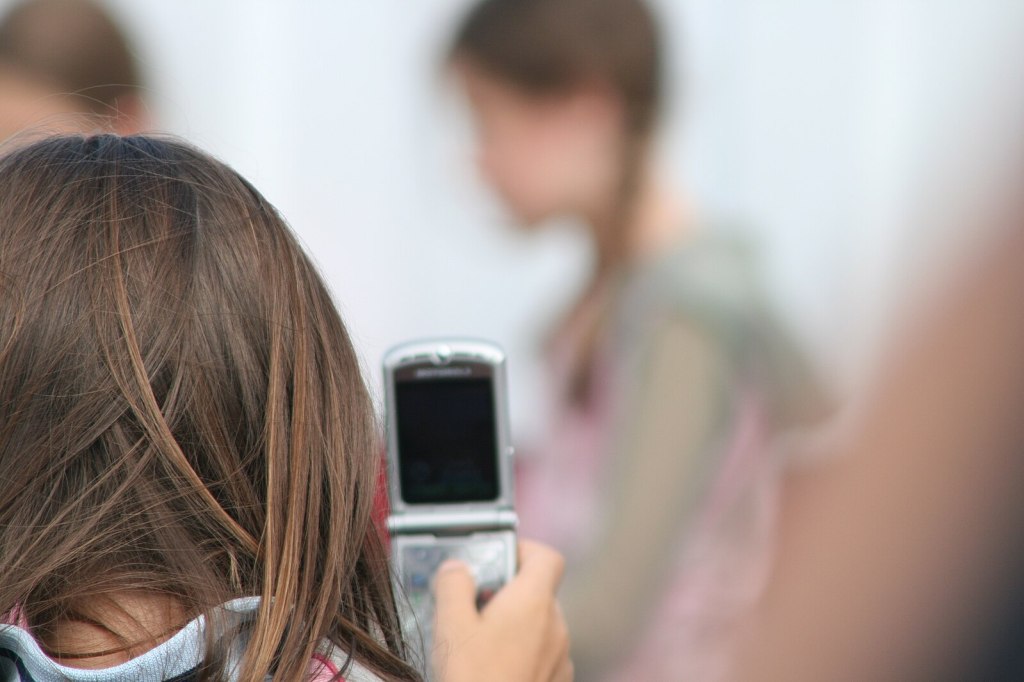 Flip phones are in the hands of Boston’s young&nbsp;adults